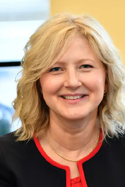 Portrait of Tracy Morris